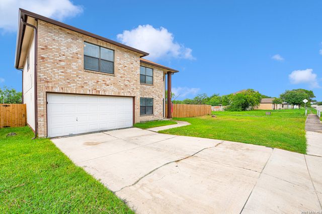 9214 Adams Hill, San Antonio, TX 78245
