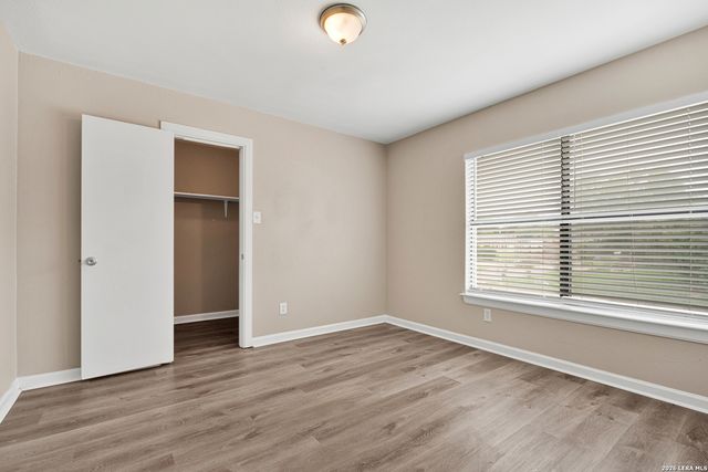 9214 Adams Hill, San Antonio, TX 78245