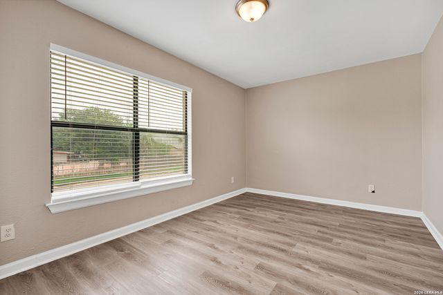 9214 Adams Hill, San Antonio, TX 78245