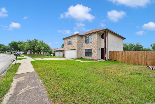9214 Adams Hill, San Antonio, TX 78245