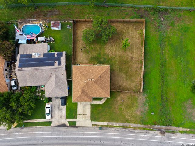 9214 Adams Hill, San Antonio, TX 78245