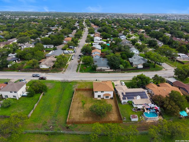 9214 Adams Hill, San Antonio, TX 78245
