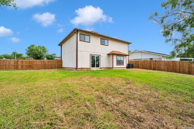 9214 Adams Hill, San Antonio, TX 78245