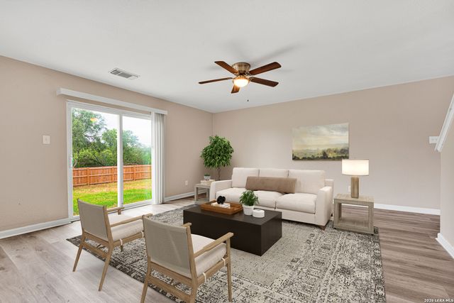 9214 Adams Hill, San Antonio, TX 78245