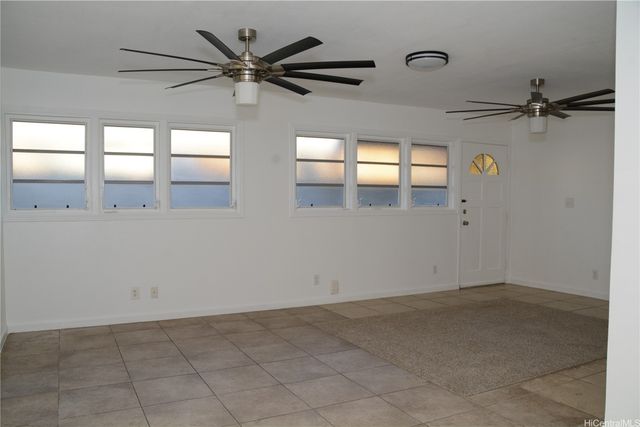 94-667 Maaniani Place, Waipahu, HI 96797