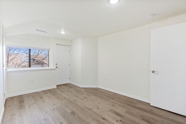 208 13th Street NW C, Albuquerque, NM 87102