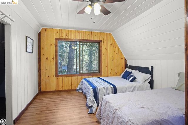 18441 Hillcrest Rd 18443 Hillcrest, Twain Harte, CA 95383