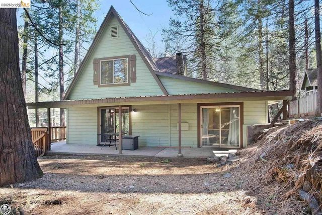 18441 Hillcrest Rd 18443 Hillcrest, Twain Harte, CA 95383
