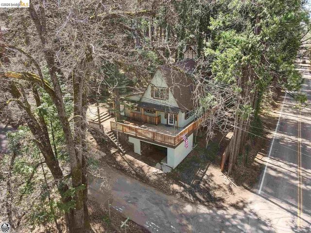 18441 Hillcrest Rd 18443 Hillcrest, Twain Harte, CA 95383