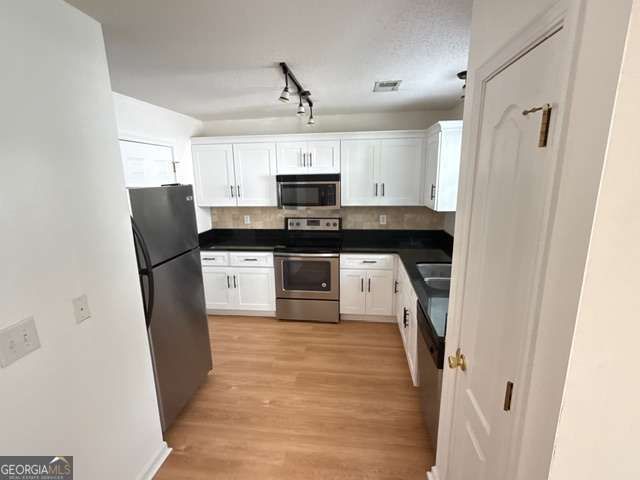 252 Darbys Crossing Court, Hiram, GA 30141