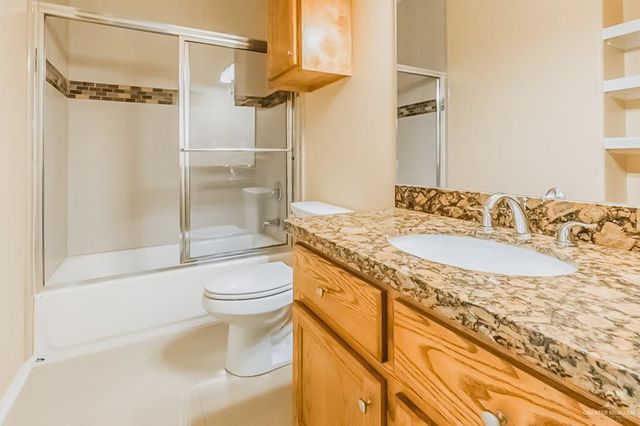 104 E Auburn Avenue, Mcallen, TX 78504