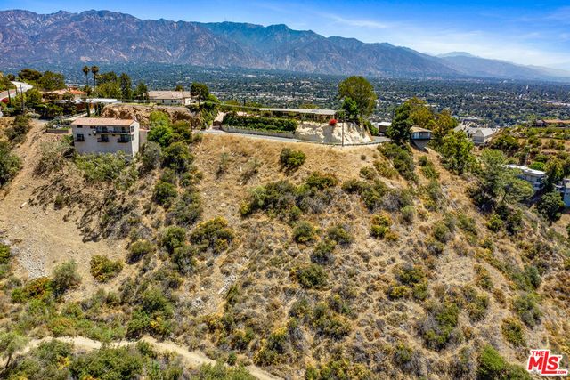 1504 Glen Oaks Boulevard, Pasadena, CA 91105