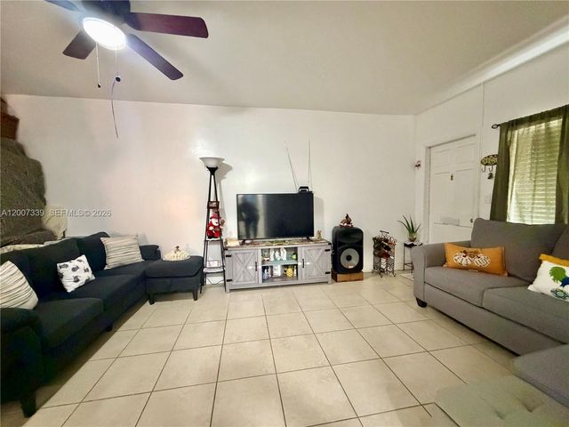 11002 NE 10th Ave, Biscayne Park, FL 33161