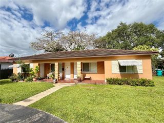 11002 NE 10th Ave, Biscayne Park, FL 33161