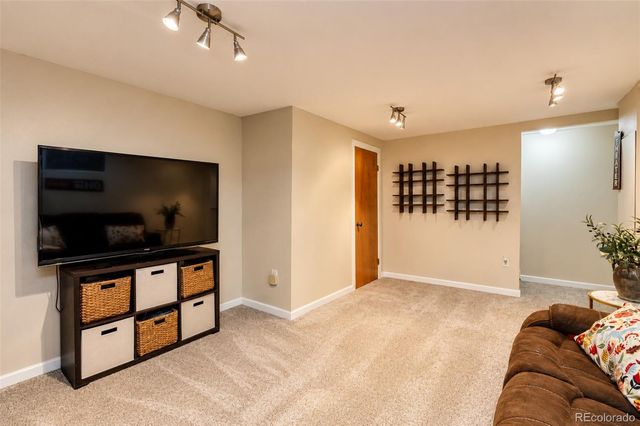 6937 E Briarwood Drive, Centennial, CO 80112