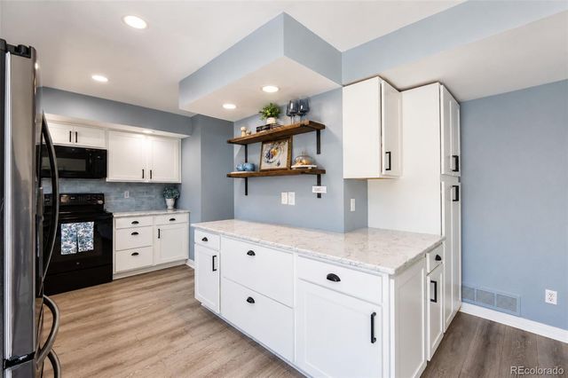 6937 E Briarwood Drive, Centennial, CO 80112