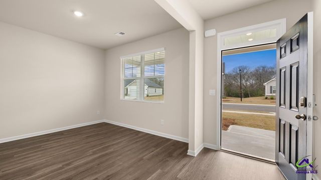 100 Planters Row Drive, Perry, GA 31069