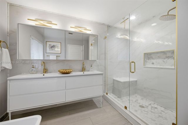 3242 SW 44th St, Dania Beach, FL 33312