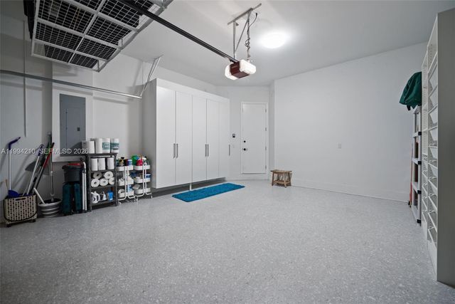 3242 SW 44th St, Dania Beach, FL 33312