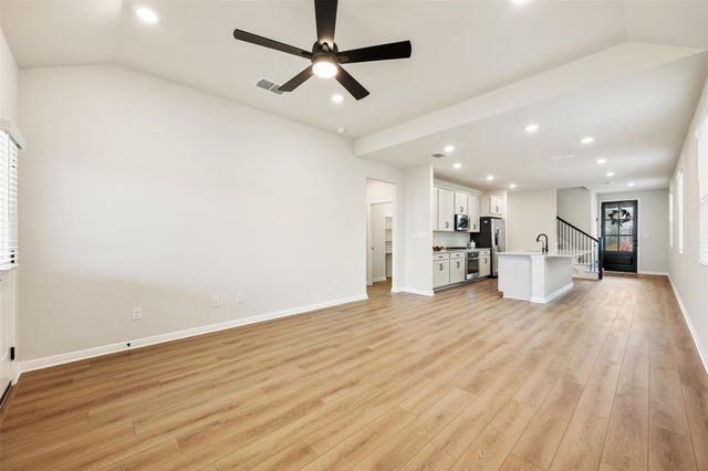 283 Ranier WAY, Dripping Springs, TX 78620