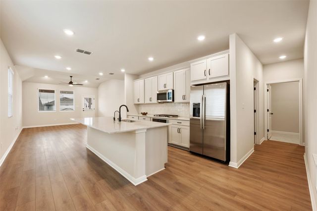 283 Ranier WAY, Dripping Springs, TX 78620