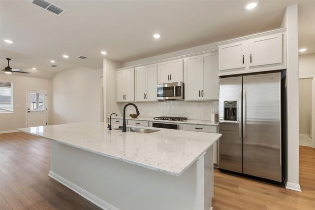 283 Ranier WAY, Dripping Springs, TX 78620