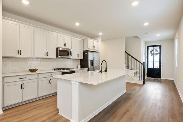 283 Ranier WAY, Dripping Springs, TX 78620