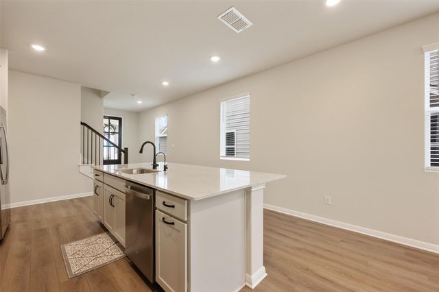 283 Ranier WAY, Dripping Springs, TX 78620