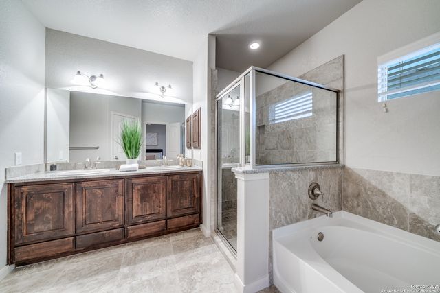 201 greenway, Seguin, TX 78155