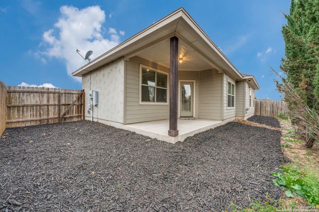 201 greenway, Seguin, TX 78155