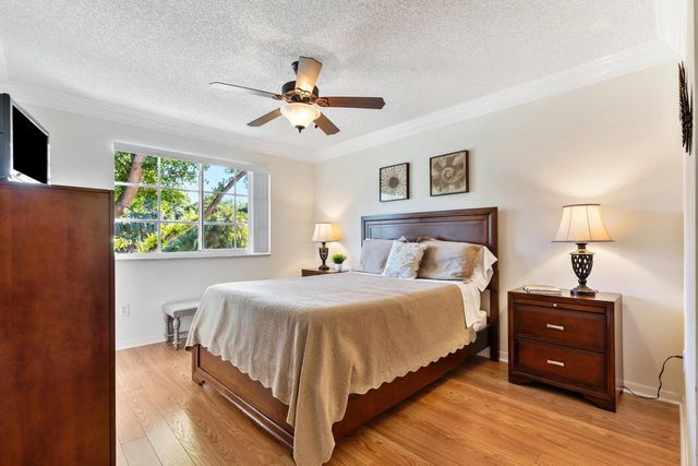 103 Yacht Club Way 104, Hypoluxo, FL 33462