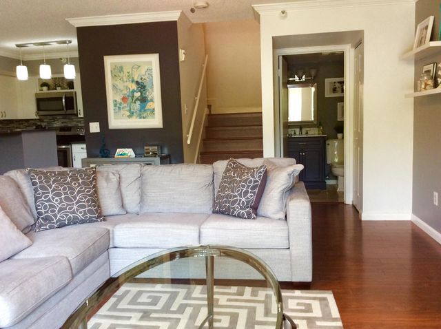 103 Yacht Club Way 104, Hypoluxo, FL 33462
