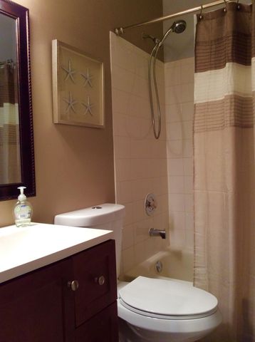 103 Yacht Club Way 104, Hypoluxo, FL 33462