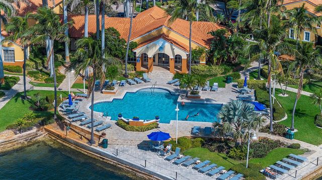 103 Yacht Club Way 104, Hypoluxo, FL 33462