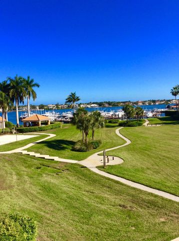 103 Yacht Club Way 104, Hypoluxo, FL 33462