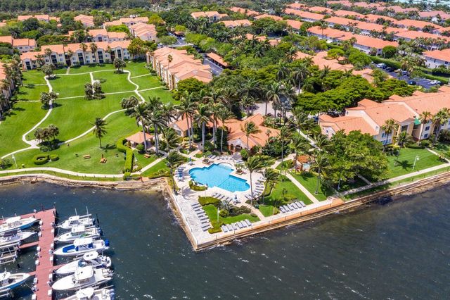 103 Yacht Club Way 104, Hypoluxo, FL 33462