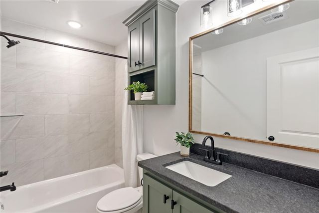 5008 Misty Wood Lane, Mustang, OK 73064