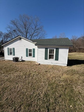 295 Green Hill Rd, Hopkinsville, KY 42240
