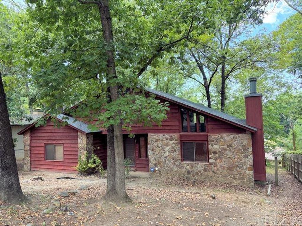 8008 Danwood Drive, Little Rock, AR 72204