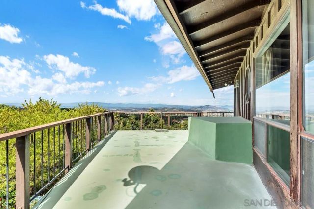 30311 Circle R Lane, Valley Center, CA 92082