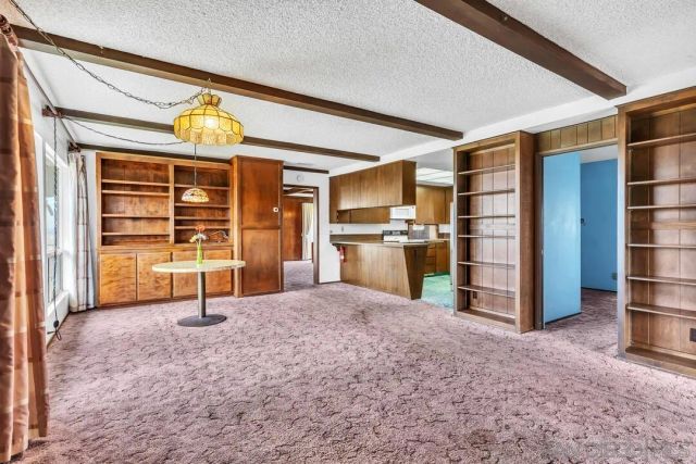 30311 Circle R Lane, Valley Center, CA 92082