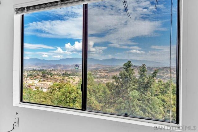 30311 Circle R Lane, Valley Center, CA 92082