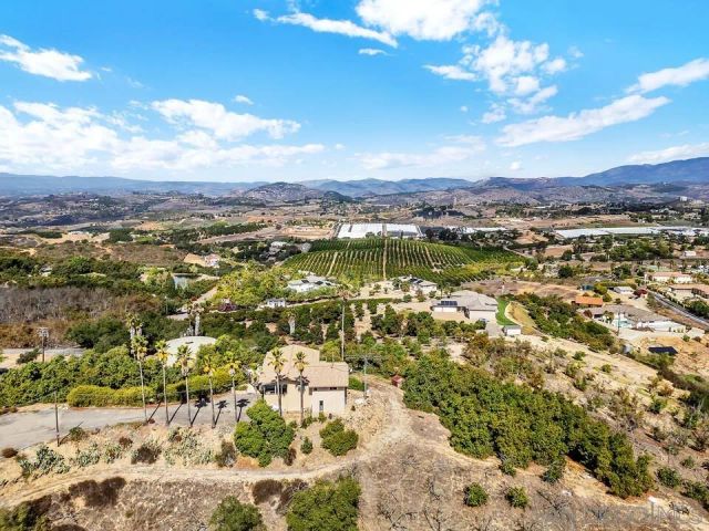 30311 Circle R Lane, Valley Center, CA 92082