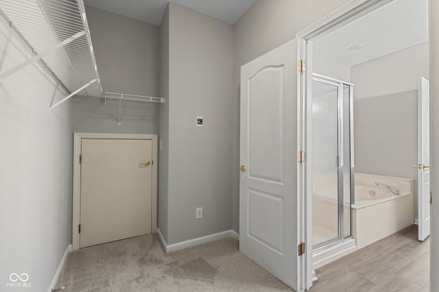 9731 Green Knoll Drive, Noblesville, IN 46060