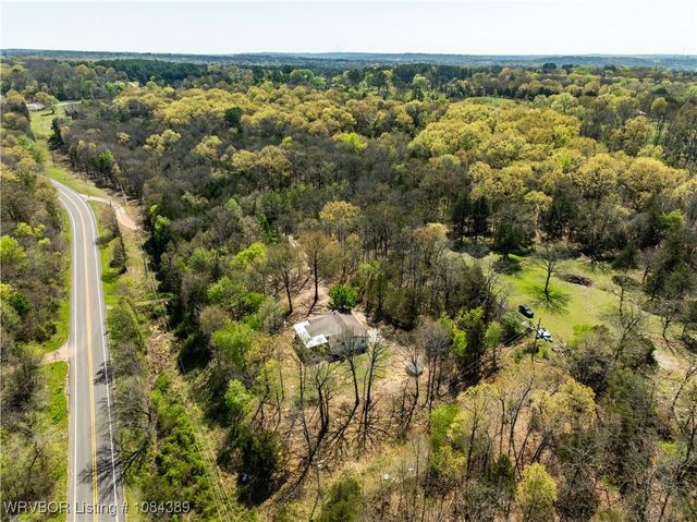 11117 N Highway 59, Cedarville, AR 72932