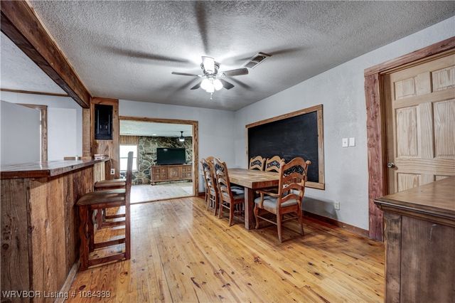 11117 N Highway 59, Cedarville, AR 72932