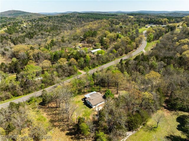 11117 N Highway 59, Cedarville, AR 72932