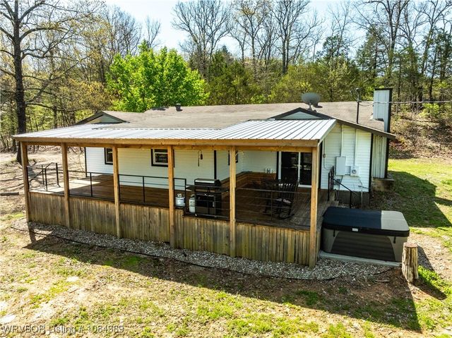 11117 N Highway 59, Cedarville, AR 72932