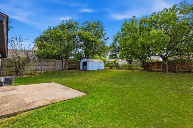 1211 Aspen Drive, Duncanville, TX 75116