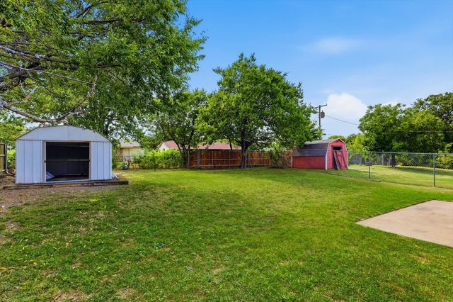 1211 Aspen Drive, Duncanville, TX 75116